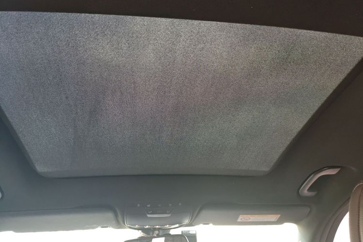 奔驰GLC 2019款 GLC 260 4MATIC 动感型中控内饰22