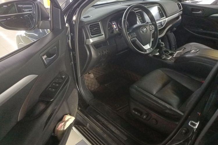 丰田 汉兰达 2018款 2.0T 四驱豪华版 7座 国VI中控内饰20