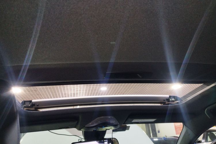 丰田C-HR 2020款 2.0L 领先版局部细节22