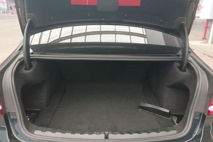 宝马3系 2025款 325i M运动套装局部细节23