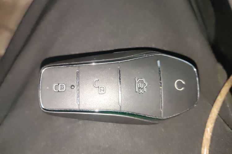 比亚迪 秦PLUS 2023款 冠军版 EV 420KM超越型中控内饰11