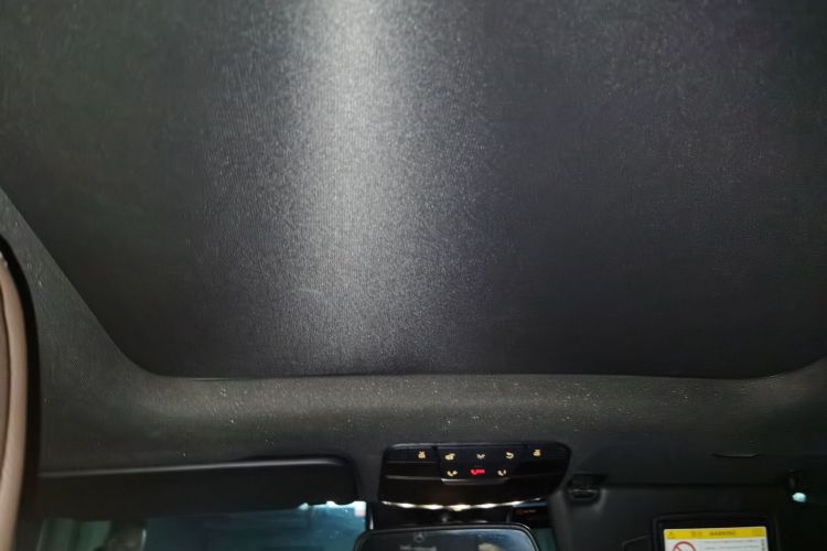 奔驰GLC 2016款 GLC 300 4MATIC 动感型中控内饰22