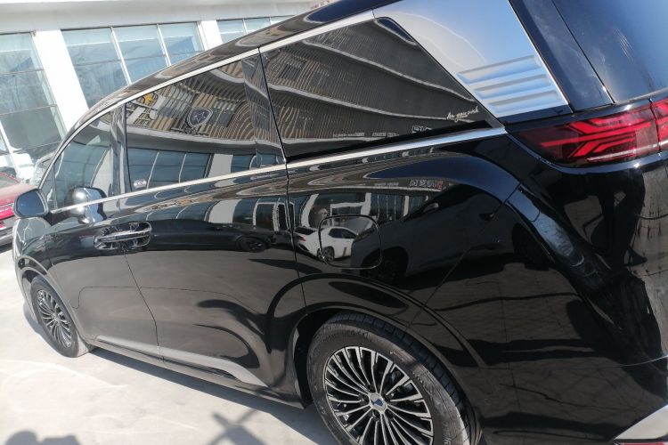 腾势D9 2022款 DM-i 970 四驱旗舰型车身外观4