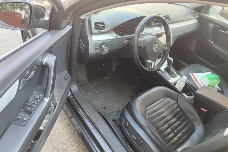 大众 迈腾 2013款 1.8TSI 领先型中控内饰7003