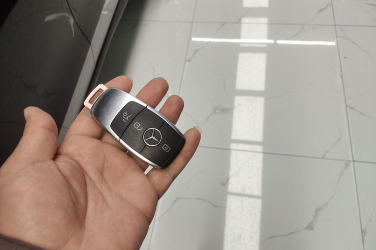 奔驰GLC 2020款 改款 GLC 260 L 4MATIC 豪华型中控内饰11