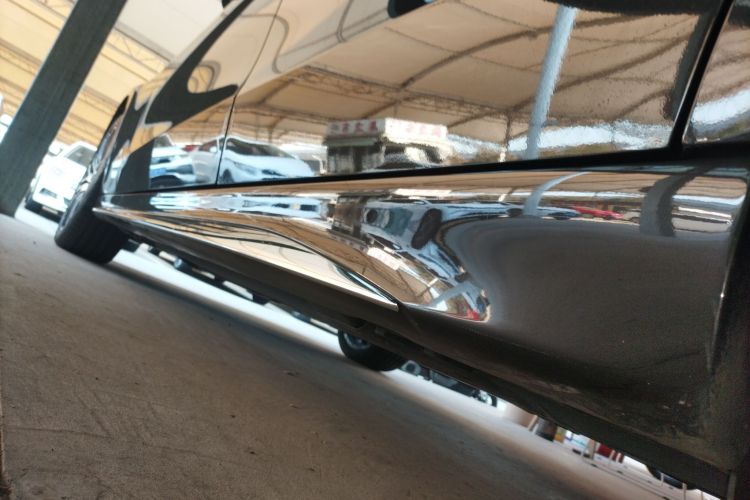 奔驰C级 2023款 改款 C 260 L 运动版局部细节9002