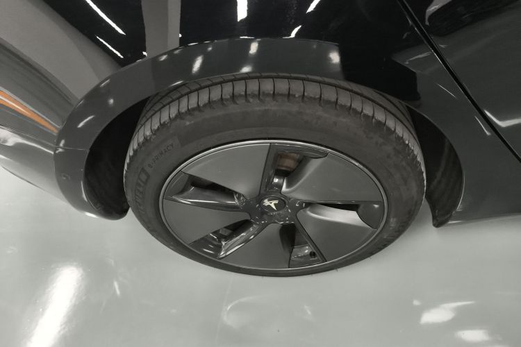 特斯拉 Model 3 2022款 后轮驱动版车身外观6008