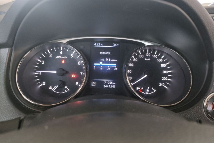 日产 奇骏 2015款 2.0L CVT舒适MAX版 2WD局部细节14