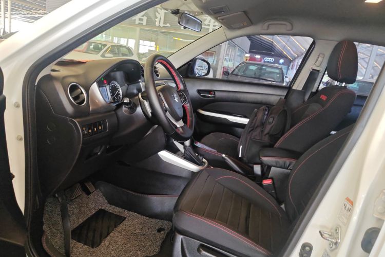 铃木 维特拉 2016款 1.4T 自动两驱精英型局部细节19