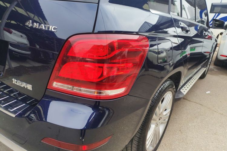 奔驰GLK级 2015款 GLK 260 4MATIC 动感型 极致版车身外观9