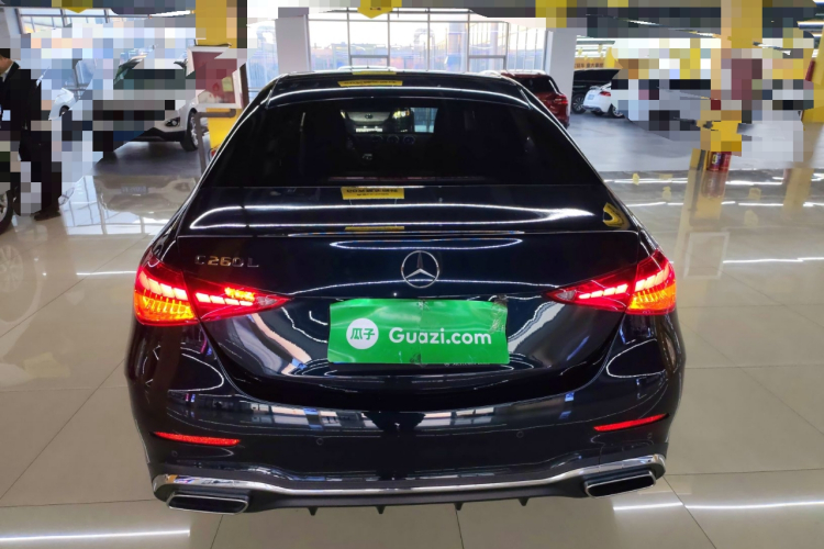 奔驰C级 2025款 C 260 L 运动版车身外观6