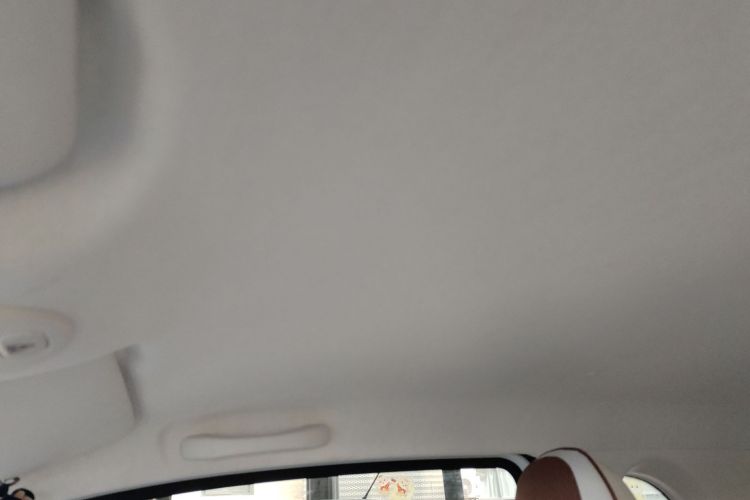 奔腾小马 2026款 222km 炫彩马中控内饰22