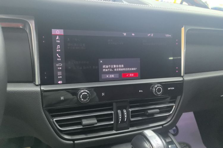 保时捷 2023款 Macan 2.0T中控内饰16