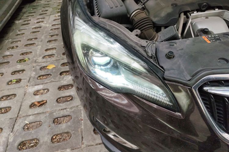 别克 昂科威 2018款 28T 四驱精英型车身外观8