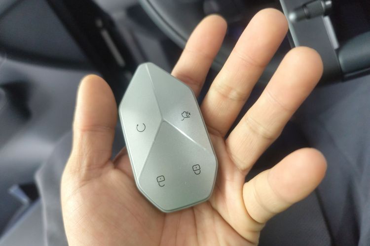 方程豹 豹5 2025款 云辇激光乾崑智驾版中控内饰11