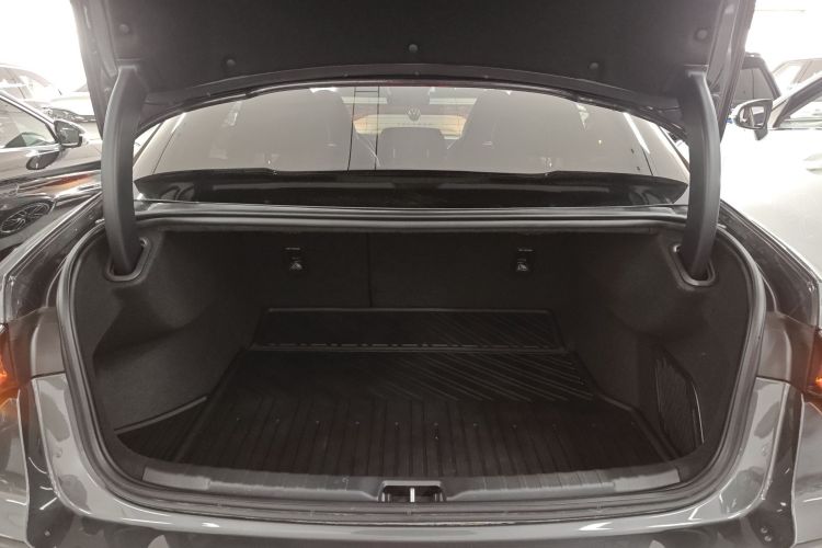 领克03 2025款 2.0TD DCT冠军版Pro局部细节23