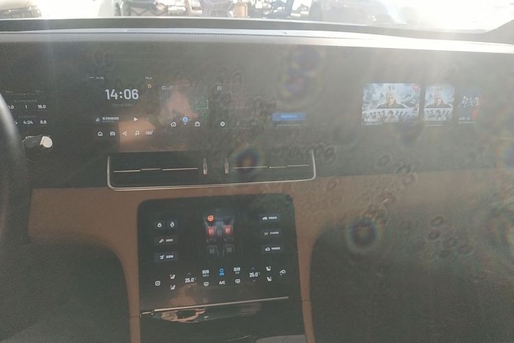 理想汽车 理想ONE 2021款 增程6座版中控内饰16