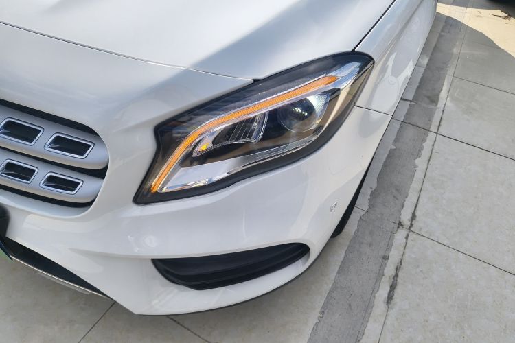 奔驰GLA 2019款 GLA 200 时尚型局部细节36