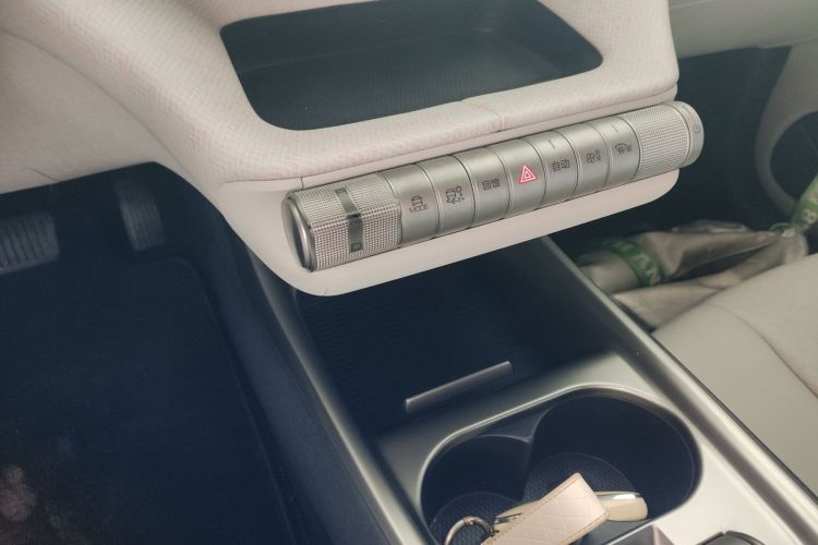 比亚迪 海豚 2021款 405km 时尚版中控内饰18