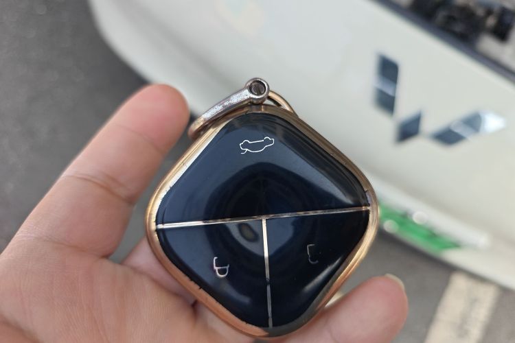 五菱汽车 五菱缤果 2023款 333km 灵犀互联款中控内饰11