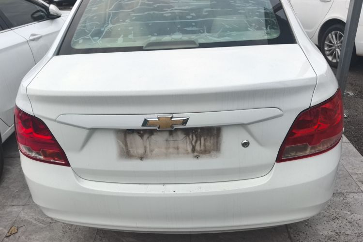 雪佛兰 2015款 赛欧3 1.5L 手动理想天窗版车身外观6