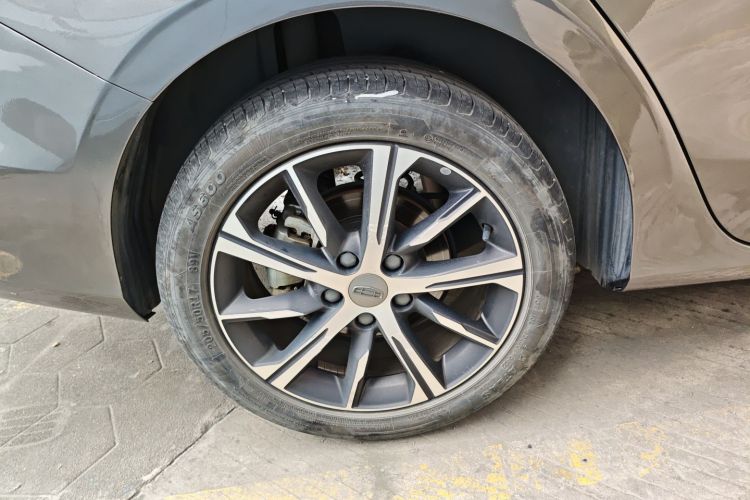 吉利汽车 帝豪 2022款 第4代 1.5L CVT尊贵型车身外观6008