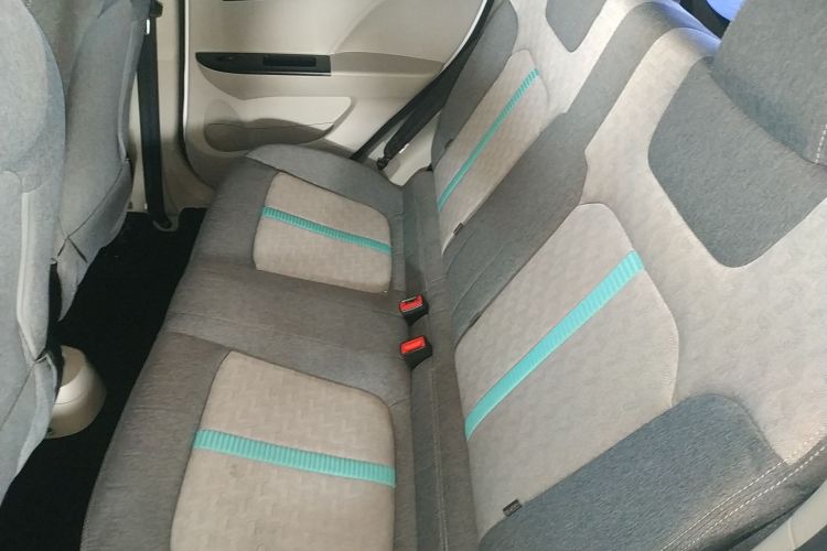 江铃集团新能源 易至EV2 2024款 201km 舒适型中控内饰7004