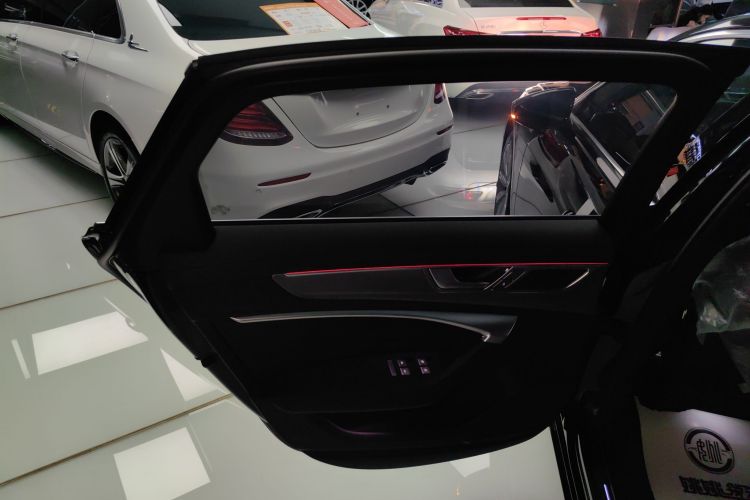 奥迪A6L 2023款 45 TFSI 臻选动感型中控内饰49