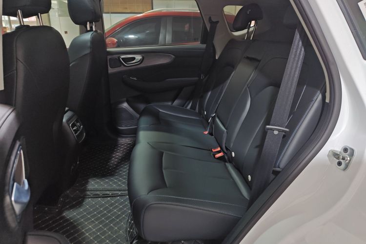 荣威RX5 2025款 PLUS 330TGI 自动领潮智惠版中控内饰21