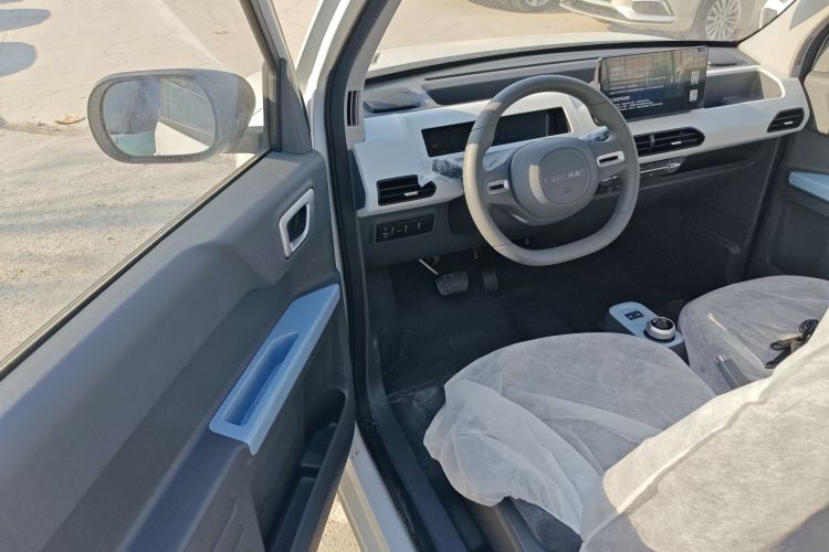 吉利银河 2024款 熊猫mini 200km 耐力熊中控内饰20