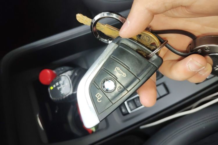 宝马X1 2016款 sDrive18Li 尊享型中控内饰11