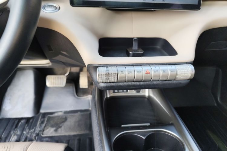 比亚迪 海豚 2023款 420km 时尚版局部细节18