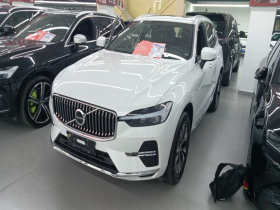 沃尔沃XC60 2023款 B5 四驱智逸豪华版