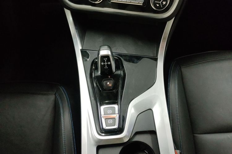 领克01 2017款 2.0T 两驱耀Pro版局部细节18