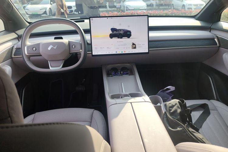乐道L60 2024款 60kWh 后驱版中控内饰12