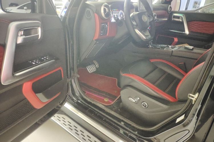 北京BJ40 2018款 PLUS 2.3T 自动四驱尊享版 国V中控内饰20