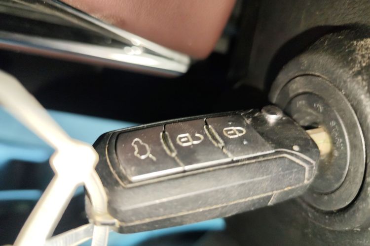 广汽传祺 传祺M6 2023款 PRO 270T DCT精英版中控内饰11