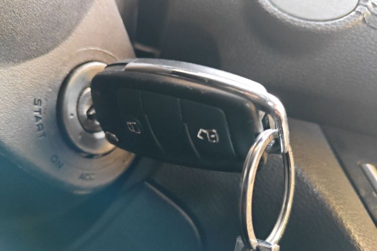 五十铃 瑞迈 2020款 2.8T经典两驱柴油国VI舒享型加长版JE493ZLQ6E中控内饰7001