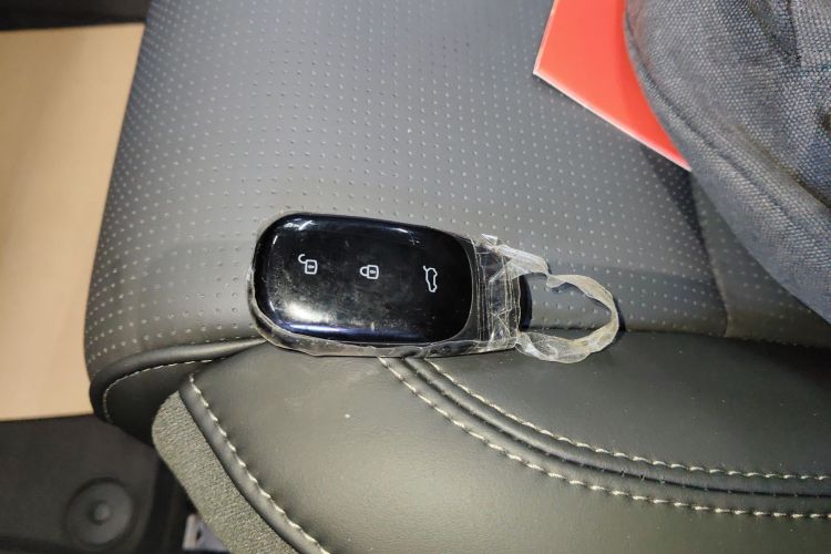 理想汽车 理想ONE 2021款 增程6座版中控内饰11