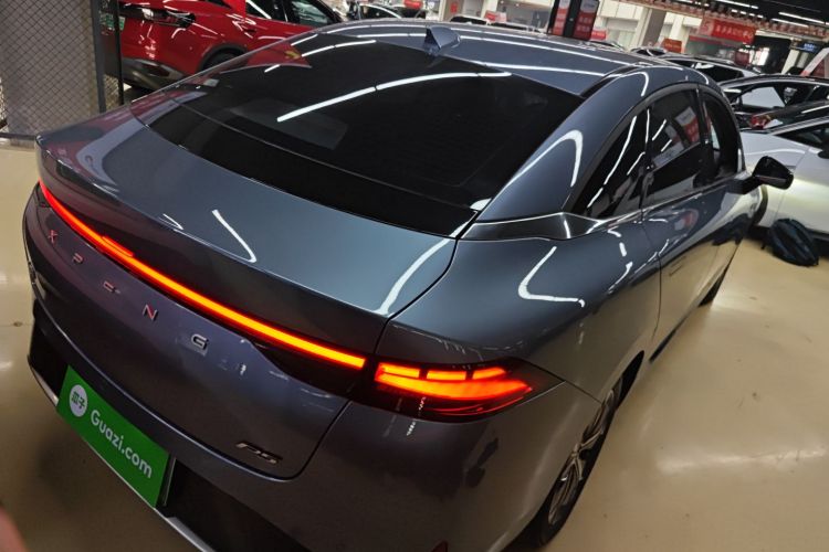 小鹏P5 2023款 智行版车身外观6005