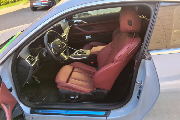 宝马4系 2023款 425i M运动套装中控内饰19