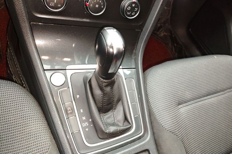 大众 高尔夫 2020款 280TSI DSG舒适型中控内饰18