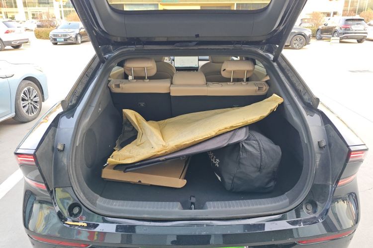 小鹏P7+ 2024款 长续航 Max机舱底盘23