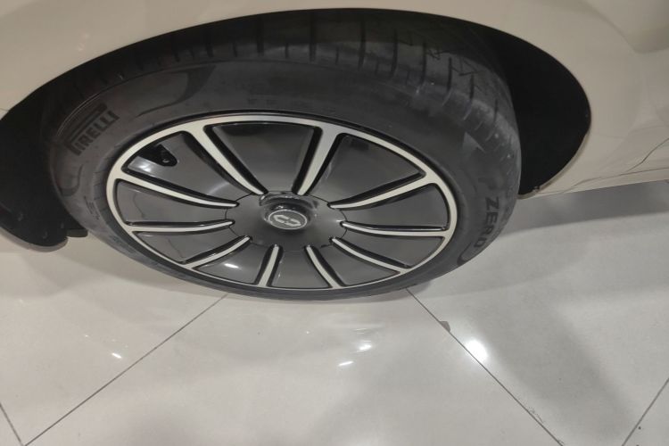 鸿蒙智行 问界M5 2023款 纯电后驱智驾版车身外观6007