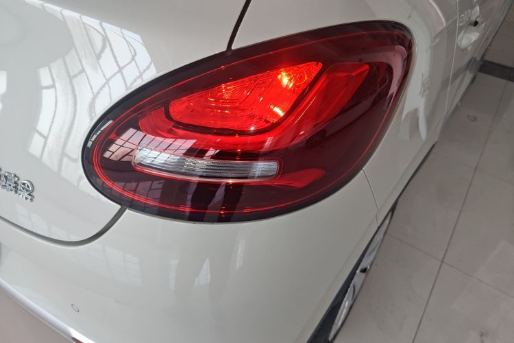 五菱汽车 五菱缤果 2024款 203km 轻享款车身外观9