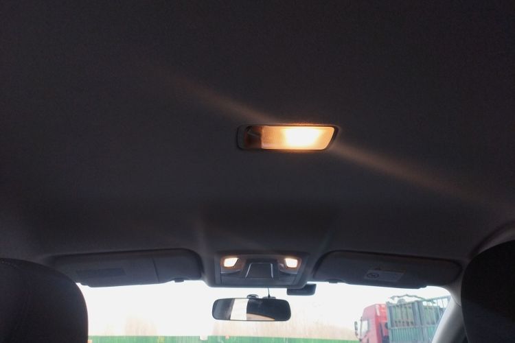 日产 轩逸 2022款 经典 1.6XE CVT舒适版中控内饰22