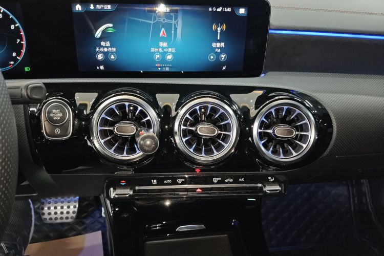 奔驰CLA 2022款 改款 CLA 200 猎跑车中控内饰16