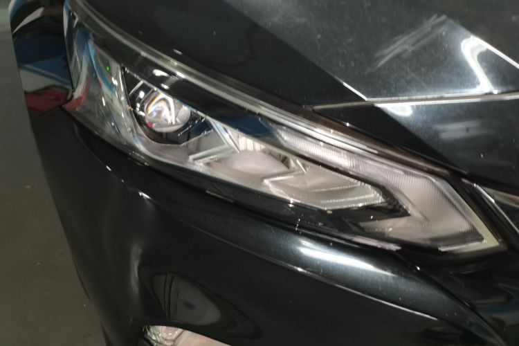 日产 天籁 2020款 改款 2.0L XL 舒适版车身外观8