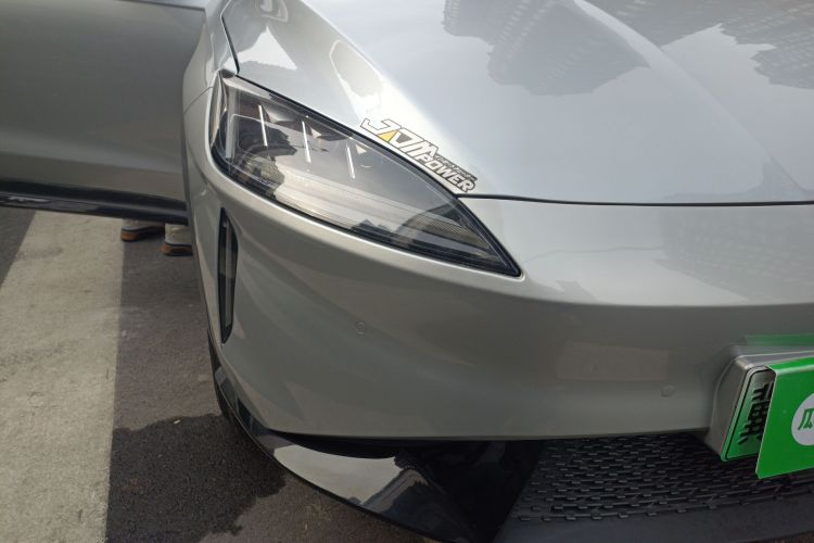 小鹏G3 2019款 尊享版车身外观8