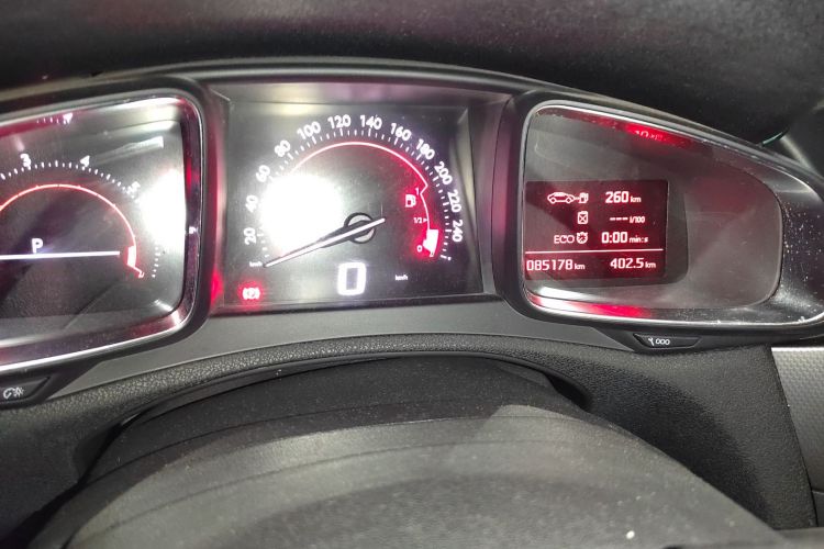 DS 5LS 2016款 1.6T 风尚版THP160中控内饰14